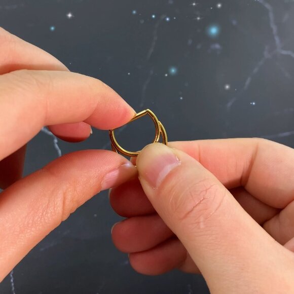 14G Titanium D-Shape Clicker Nipple Rings 14mm Hypoallergenic Body Jewelry - Picture 8 of 8